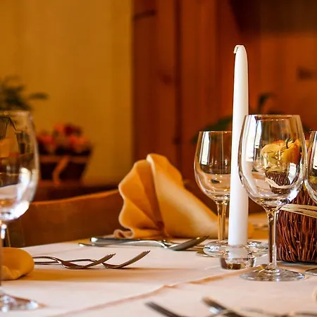 宾馆 Restaurant Waldegg