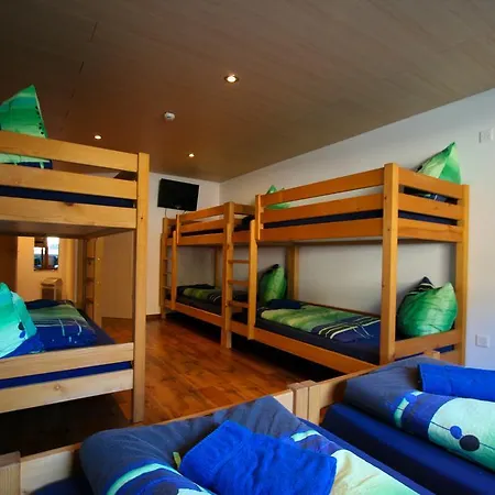 Restaurant Waldegg 迈林根